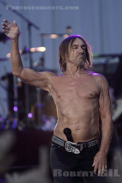 IGGY POP - 2016-08-28 - SAINT CLOUD - Domaine National - Grande Scene - 